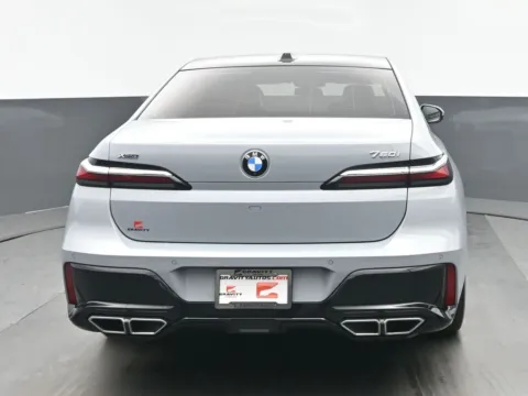 More photos of 2023 BMW 7 Series 760i xDrive at Gravity Autos Chicago, IL
