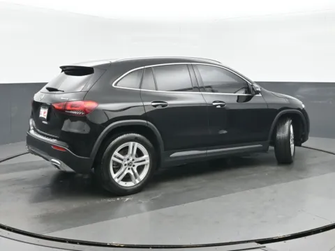 Another view of 2022 Mercedes-Benz GLA 250 for sale in Highland Park, IL at Gravity Autos Chicago
