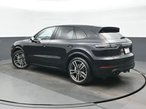 More photos of 2020 Porsche Cayenne Turbo at Gravity Autos Chicago, IL