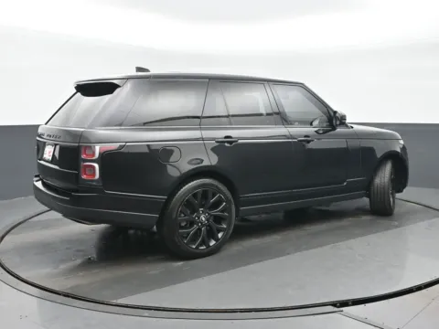Another view of 2018 Land Rover Range Rover 5.0L V8 Supercharged for sale in Highland Park, IL at Gravity Autos Chicago