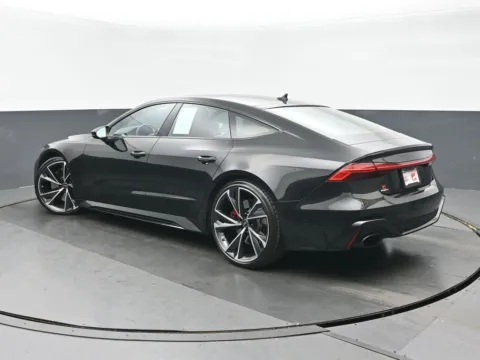 More photos of 2023 Audi RS 7 4.0T at Gravity Autos Chicago, IL