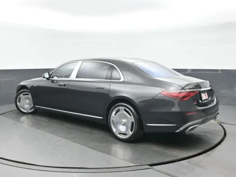 More photos of 2023 Mercedes-Benz S-Class Maybach S 680 at Gravity Autos Chicago, IL