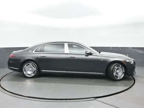 Photos of 2023 Mercedes-Benz S-Class Maybach S 680 for sale in Highland Park, IL at Gravity Autos Chicago