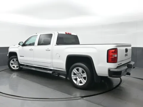 More photos of 2015 GMC Sierra 1500 SLE at Gravity Autos Chicago, IL