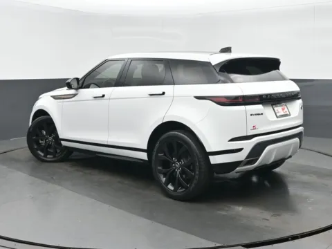 More photos of 2023 Land Rover Range Rover Evoque Dynamic at Gravity Autos Chicago, IL
