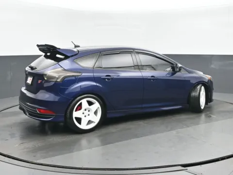 Another view of 2017 Ford Focus ST for sale in Highland Park, IL at Gravity Autos Chicago