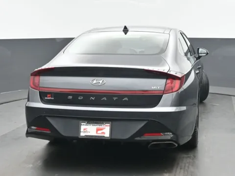 More photos of 2022 Hyundai Sonata SEL Plus at Gravity Autos Chicago, IL