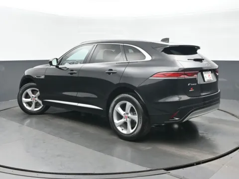 More photos of 2023 Jaguar F-PACE P250 S at Gravity Autos Chicago, IL