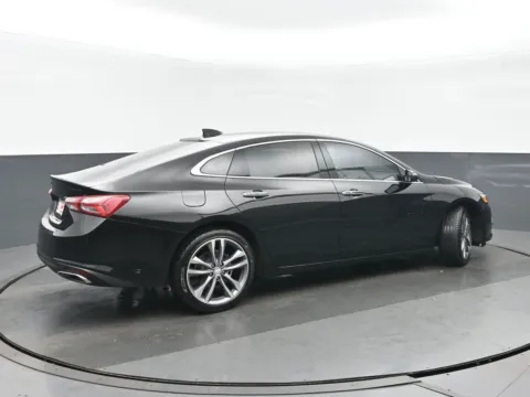 Another view of 2022 Chevrolet Malibu Premier for sale in Highland Park, IL at Gravity Autos Chicago