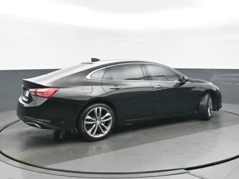 Another view of 2022 Chevrolet Malibu Premier for sale in Highland Park, IL at Gravity Autos Chicago