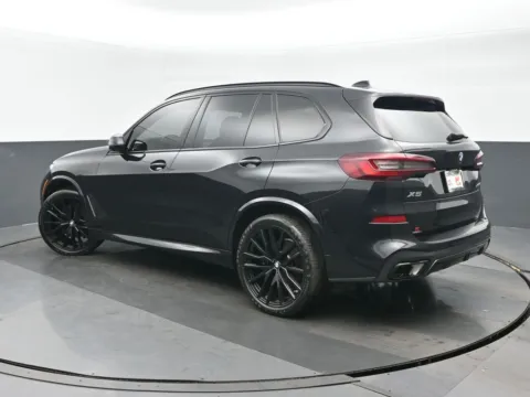 More photos of 2022 BMW X5 xDrive40i at Gravity Autos Chicago, IL