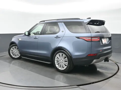 More photos of 2018 Land Rover Discovery HSE at Gravity Autos Chicago, IL
