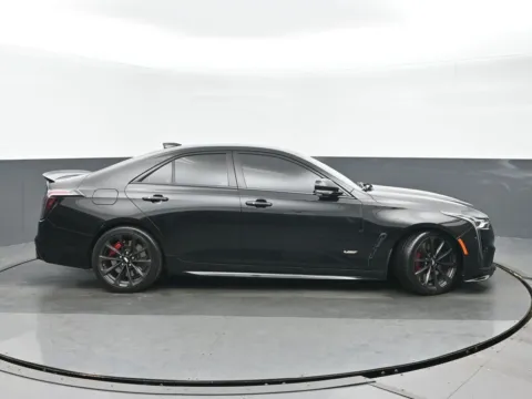 Photos of 2022 Cadillac CT4 V-Series for sale in Highland Park, IL at Gravity Autos Chicago