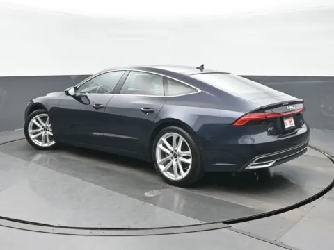 More photos of 2022 Audi A7 55 Premium Plus at Gravity Autos Chicago, IL