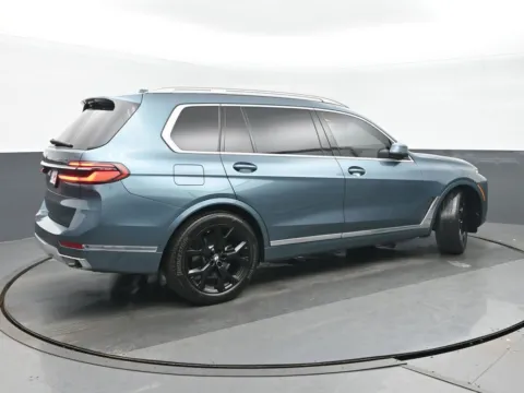 Another view of 2023 BMW X7 xDrive40i for sale in Highland Park, IL at Gravity Autos Chicago