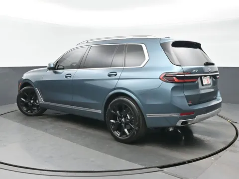 More photos of 2023 BMW X7 xDrive40i at Gravity Autos Chicago, IL