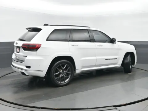 Another view of 2019 Jeep Grand Cherokee Limited X for sale in Highland Park, IL at Gravity Autos Chicago