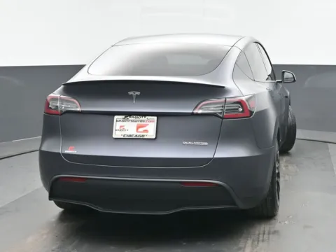More photos of 2020 Tesla Model Y Performance at Gravity Autos Chicago, IL