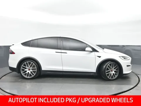 Photos of 2022 Tesla Model X Plaid for sale in Highland Park, IL at Gravity Autos Chicago