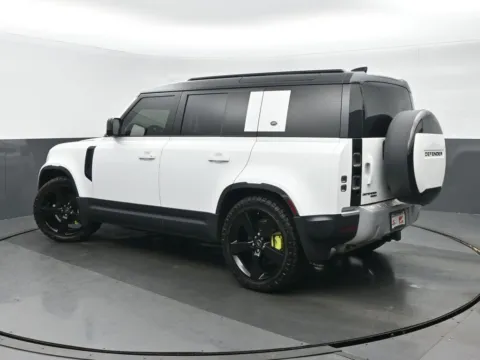 More photos of 2020 Land Rover Defender 110 at Gravity Autos Chicago, IL
