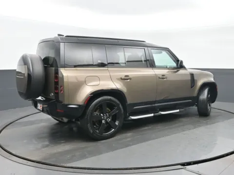 Another view of 2023 Land Rover Defender 110 X-Dynamic SE for sale in Highland Park, IL at Gravity Autos Chicago