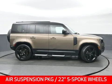 Photos of 2023 Land Rover Defender 110 X-Dynamic SE for sale in Highland Park, IL at Gravity Autos Chicago