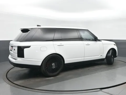 Another view of 2020 Land Rover Range Rover Supercharged for sale in Highland Park, IL at Gravity Autos Chicago