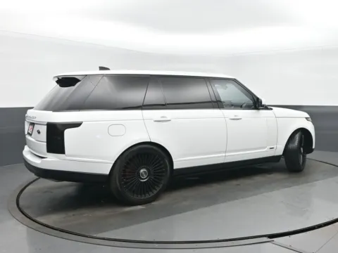 Another view of 2020 Land Rover Range Rover Supercharged for sale in Highland Park, IL at Gravity Autos Chicago