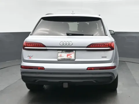 More photos of 2021 Audi Q7 55 Premium Plus at Gravity Autos Chicago, IL