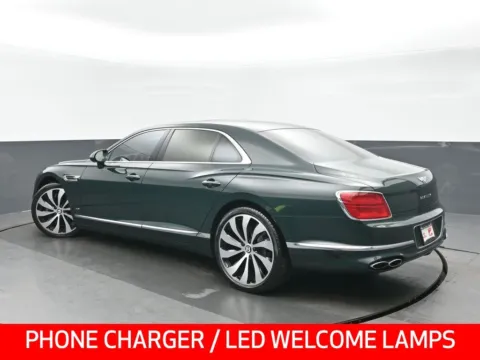 More photos of 2022 Bentley Flying Spur V8 at Gravity Autos Chicago, IL