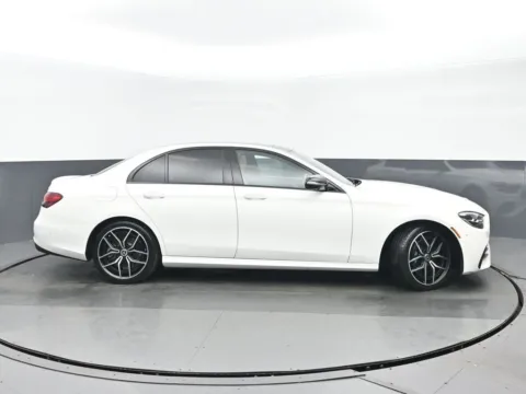 Photos of 2021 Mercedes-Benz E-Class E 450 for sale in Highland Park, IL at Gravity Autos Chicago