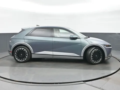 Photos of 2022 Hyundai IONIQ 5 Limited for sale in Highland Park, IL at Gravity Autos Chicago