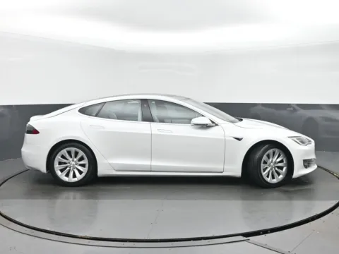Photos of 2020 Tesla Model S Long Range Plus for sale in Highland Park, IL at Gravity Autos Chicago