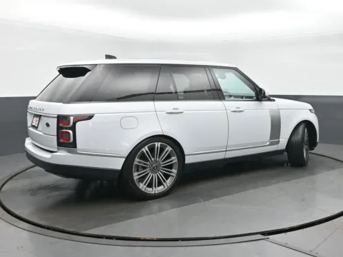 Another view of 2019 Land Rover Range Rover HSE for sale in Highland Park, IL at Gravity Autos Chicago