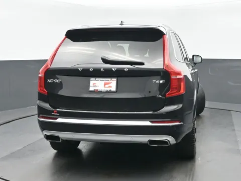More photos of 2020 Volvo XC90 T6 Inscription at Gravity Autos Chicago, IL