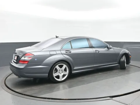 Another view of 2008 Mercedes-Benz S-Class S 550 for sale in Highland Park, IL at Gravity Autos Chicago