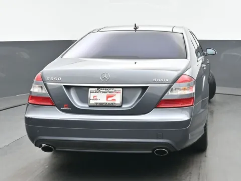 More photos of 2008 Mercedes-Benz S-Class S 550 at Gravity Autos Chicago, IL
