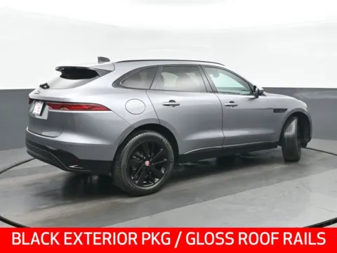 Another view of 2022 Jaguar F-PACE P250 S for sale in Highland Park, IL at Gravity Autos Chicago