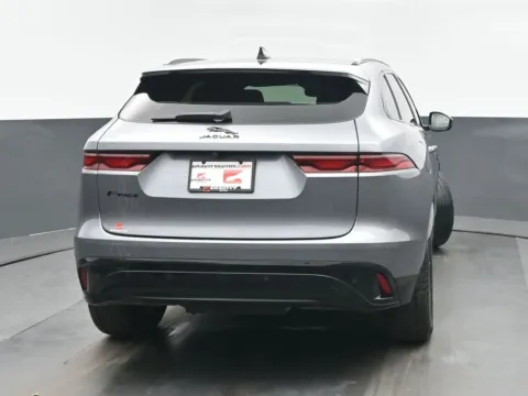 More photos of 2022 Jaguar F-PACE P250 S at Gravity Autos Chicago, IL