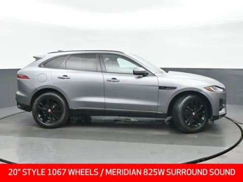 Photos of 2022 Jaguar F-PACE P250 S for sale in Highland Park, IL at Gravity Autos Chicago
