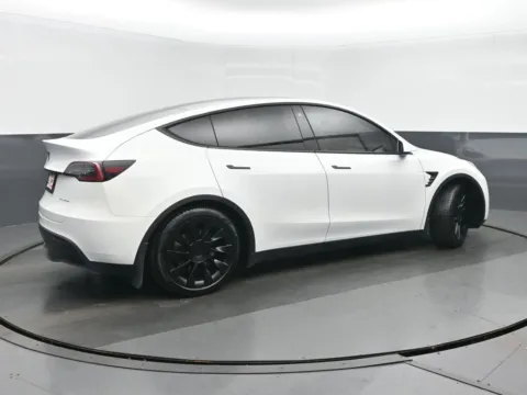 Another view of 2023 Tesla Model Y Long Range for sale in Highland Park, IL at Gravity Autos Chicago