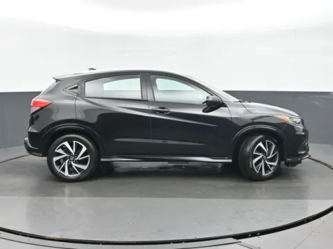 Photos of 2019 Honda HR-V Sport for sale in Highland Park, IL at Gravity Autos Chicago