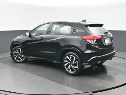 More photos of 2019 Honda HR-V Sport at Gravity Autos Chicago, IL