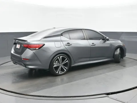 Another view of 2020 Nissan Sentra SR for sale in Highland Park, IL at Gravity Autos Chicago