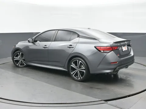 More photos of 2020 Nissan Sentra SR at Gravity Autos Chicago, IL