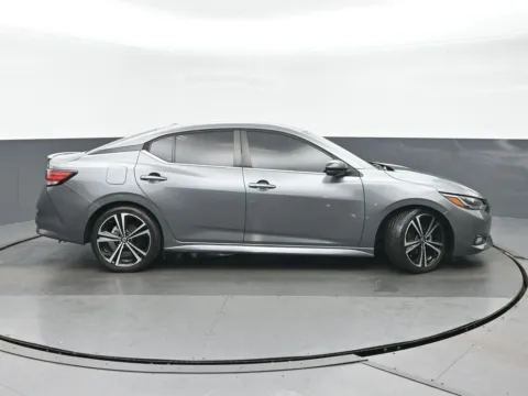 Photos of 2020 Nissan Sentra SR for sale in Highland Park, IL at Gravity Autos Chicago