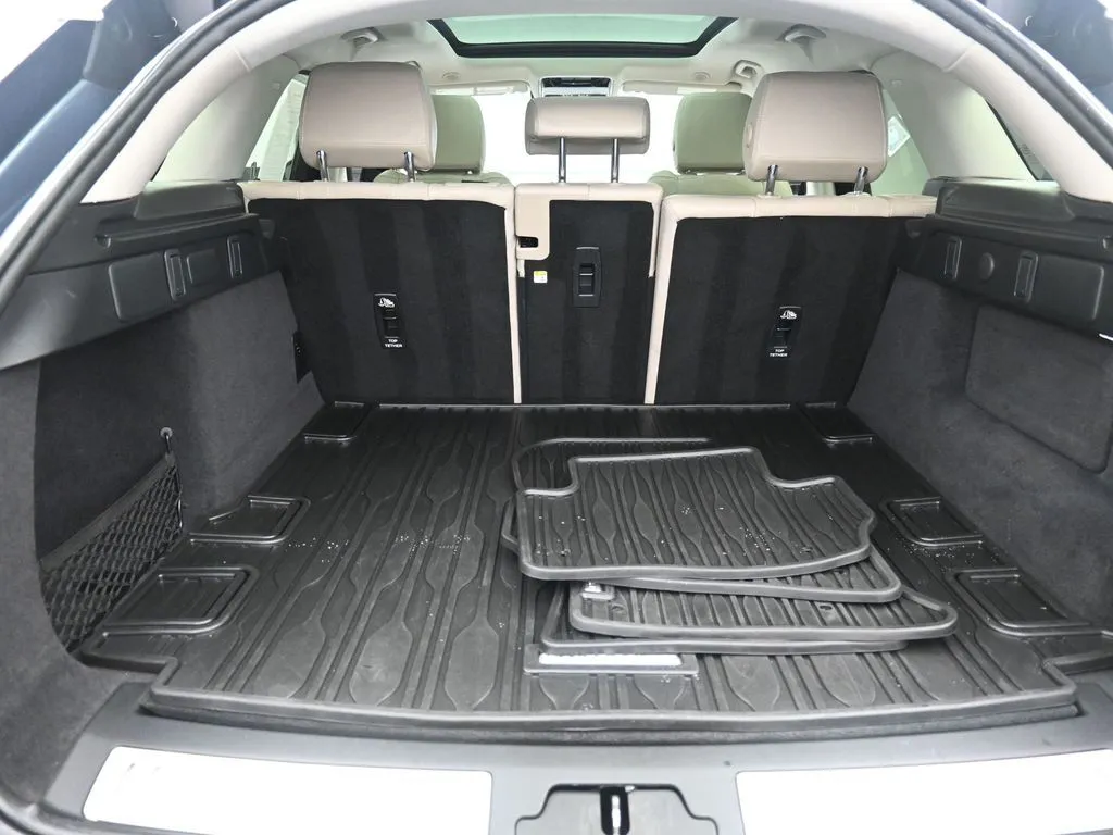 2023 Land Rover Range Rover Velar S - Photo 23