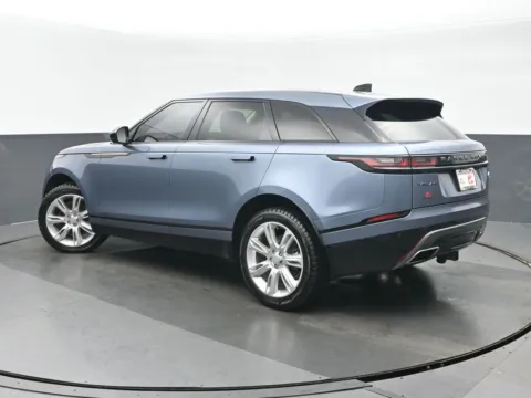 More photos of 2023 Land Rover Range Rover Velar R-Dynamic S MHEV at Gravity Autos Chicago, IL