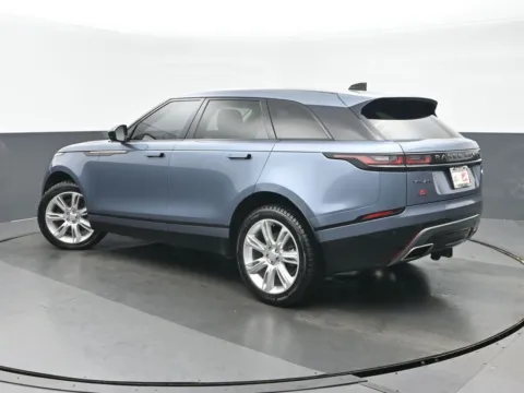 More photos of 2023 Land Rover Range Rover Velar R-Dynamic S MHEV at Gravity Autos Chicago, IL