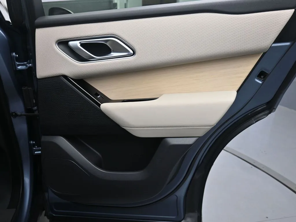 2023 Land Rover Range Rover Velar S - Photo 24